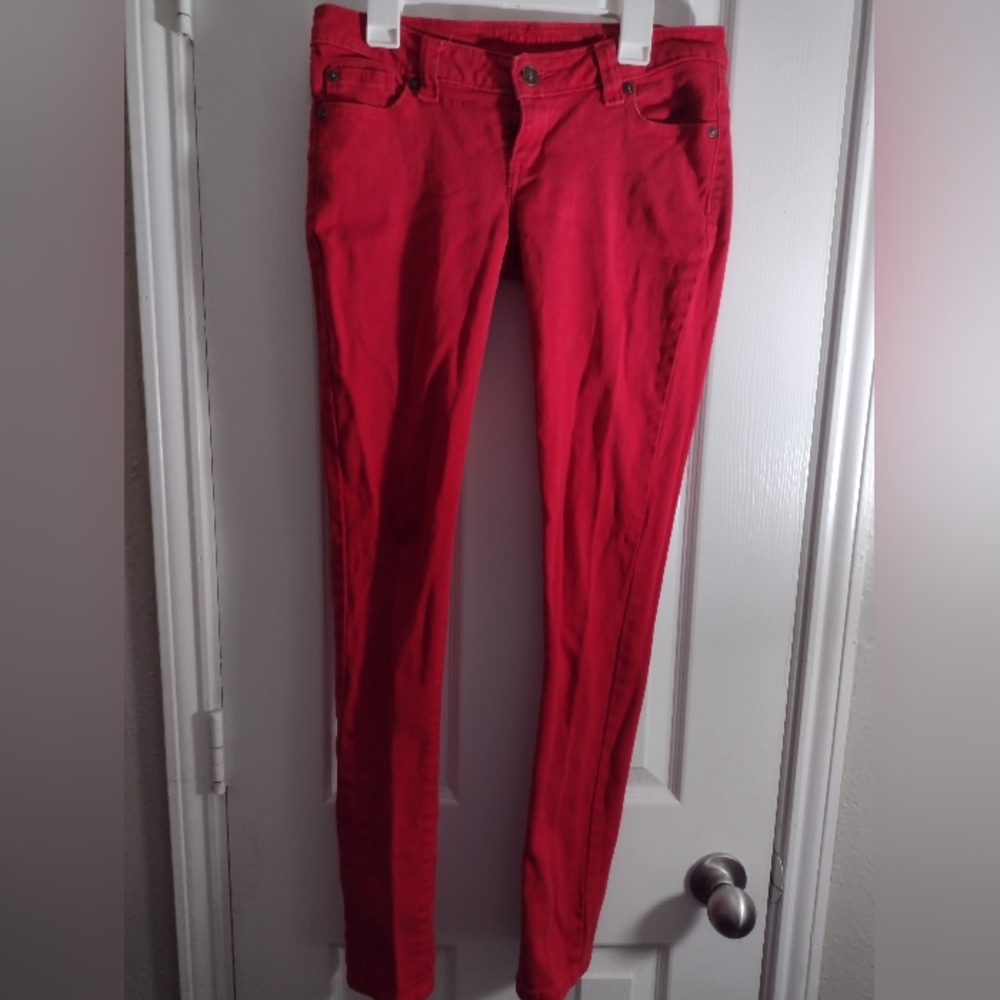 Red skinny jeans